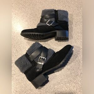 Charles by Charles David BLACK/GREY Boot / Size 9